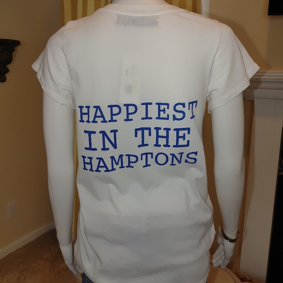 NWT HAPPIEST IN THE HAMPTONS TEE - Picture 5 of 8